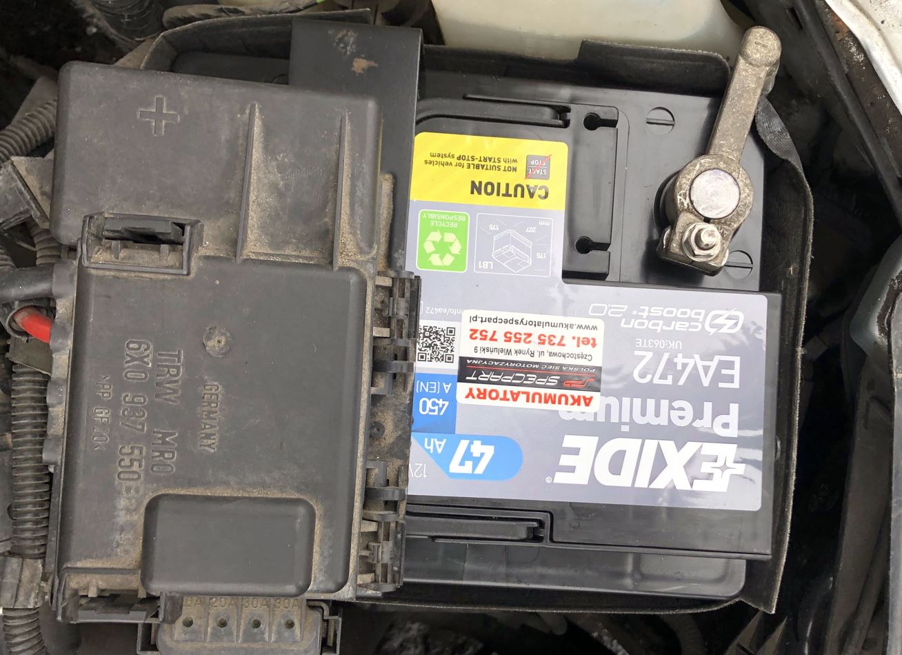 Batterie installée dans VW Polo 3 6N2 1.0 essence 2001